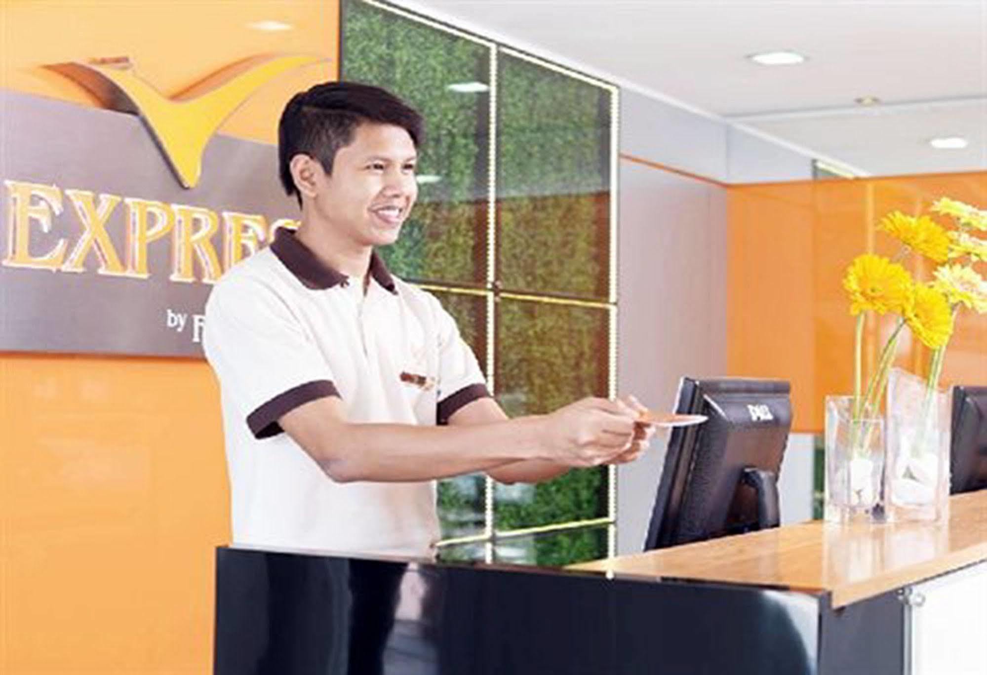 Fenix Hotel 2*