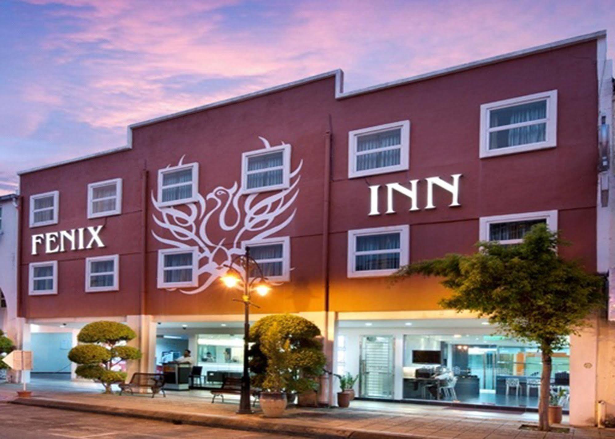 Fenix Hotel 2*
